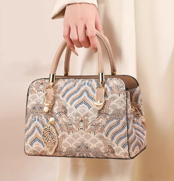 Chinese-style embroidered mom's bag