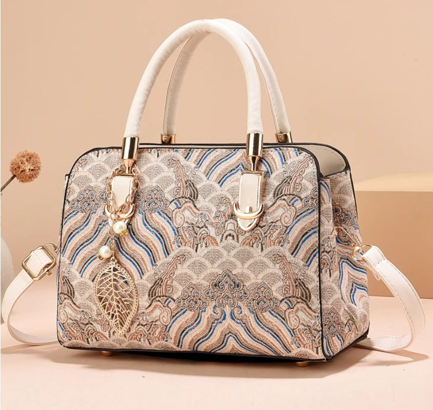 Chinese-style embroidered mom's bag